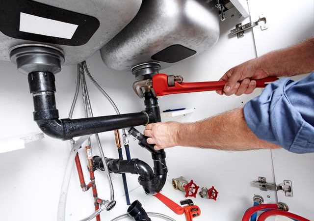 Plumber – Facts About Commercial Plumbing